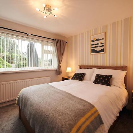 Sea Gem- Beautiful Family Home With Stunning Sea Views & Garden Tenby Esterno foto