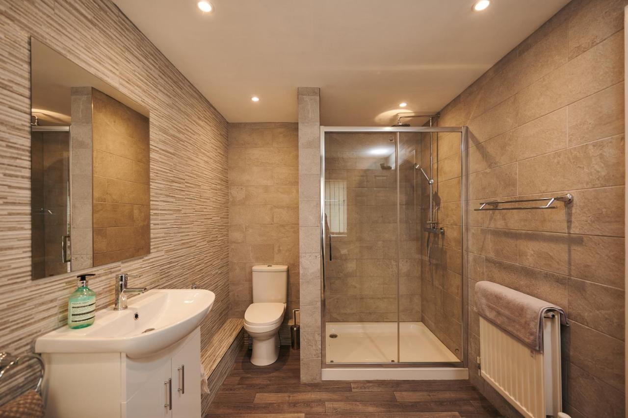 Sea Gem- Beautiful Family Home With Stunning Sea Views & Garden Tenby Esterno foto