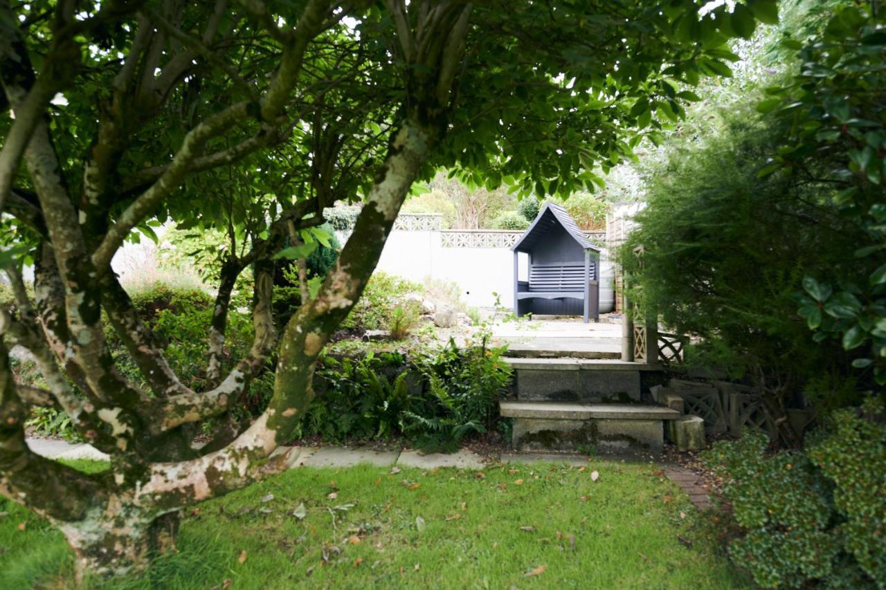 Sea Gem- Beautiful Family Home With Stunning Sea Views & Garden Tenby Esterno foto